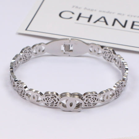 BC48KDE Stylish Bracelets