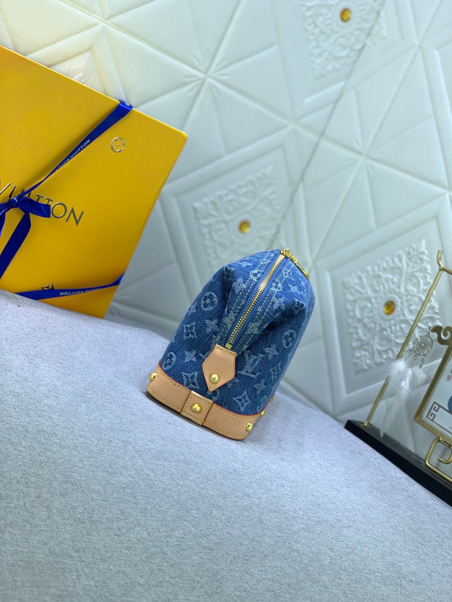 1XE61BDE Stylish leather bag