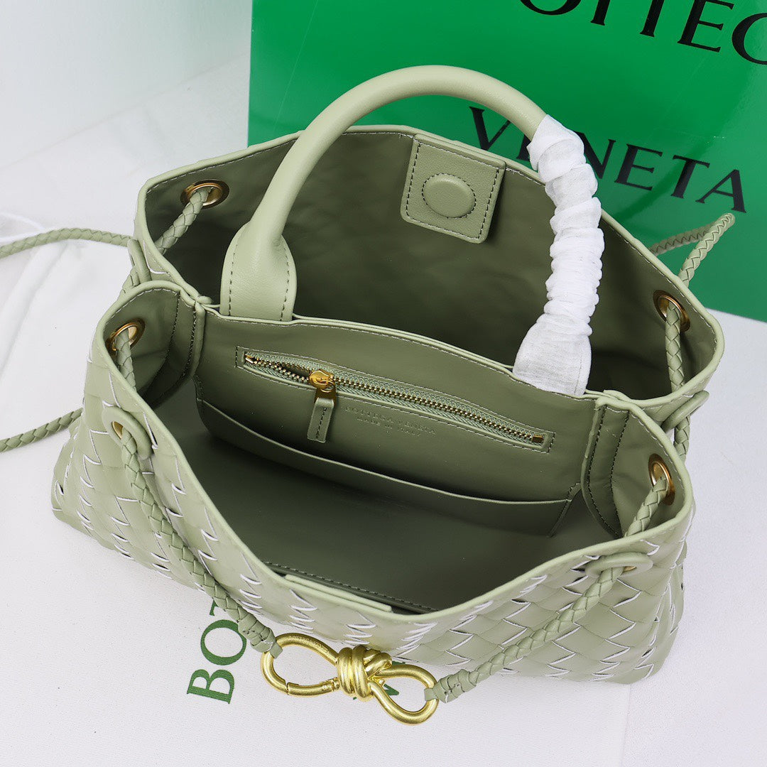 1XA81BDE Stylish leather bag