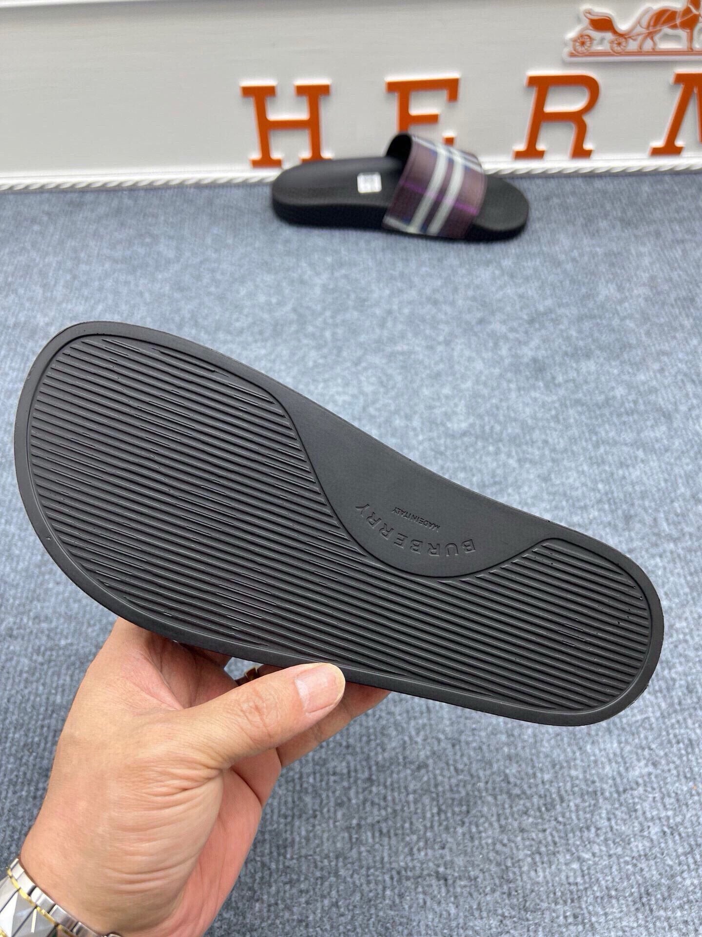 535ZR253ZDE Stylish Slippers