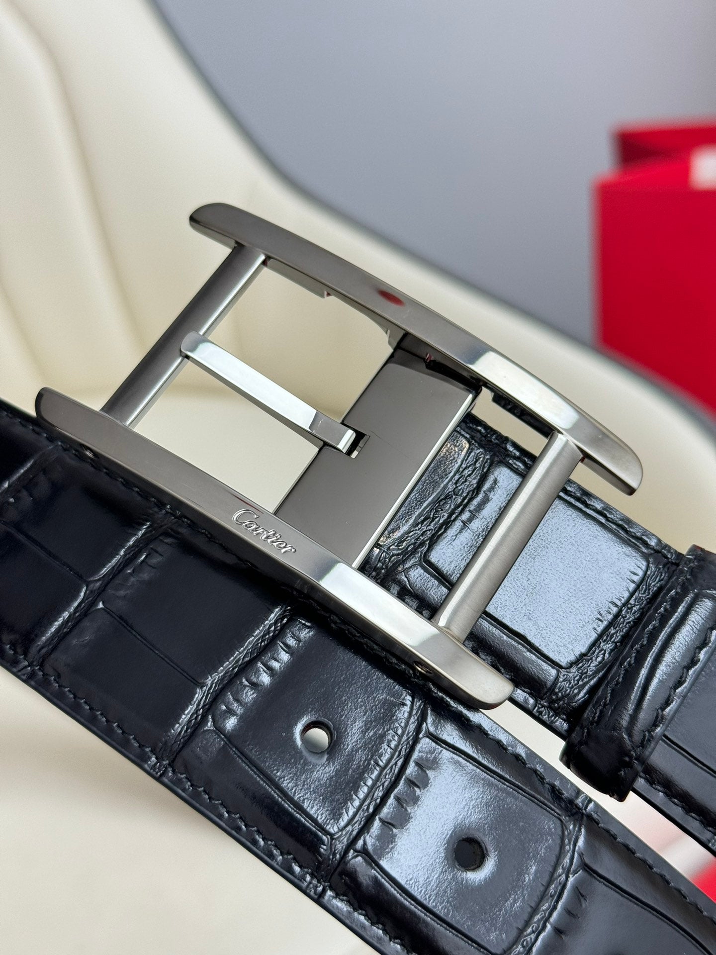 1WK172PDE Stylish  High quality belt With full package