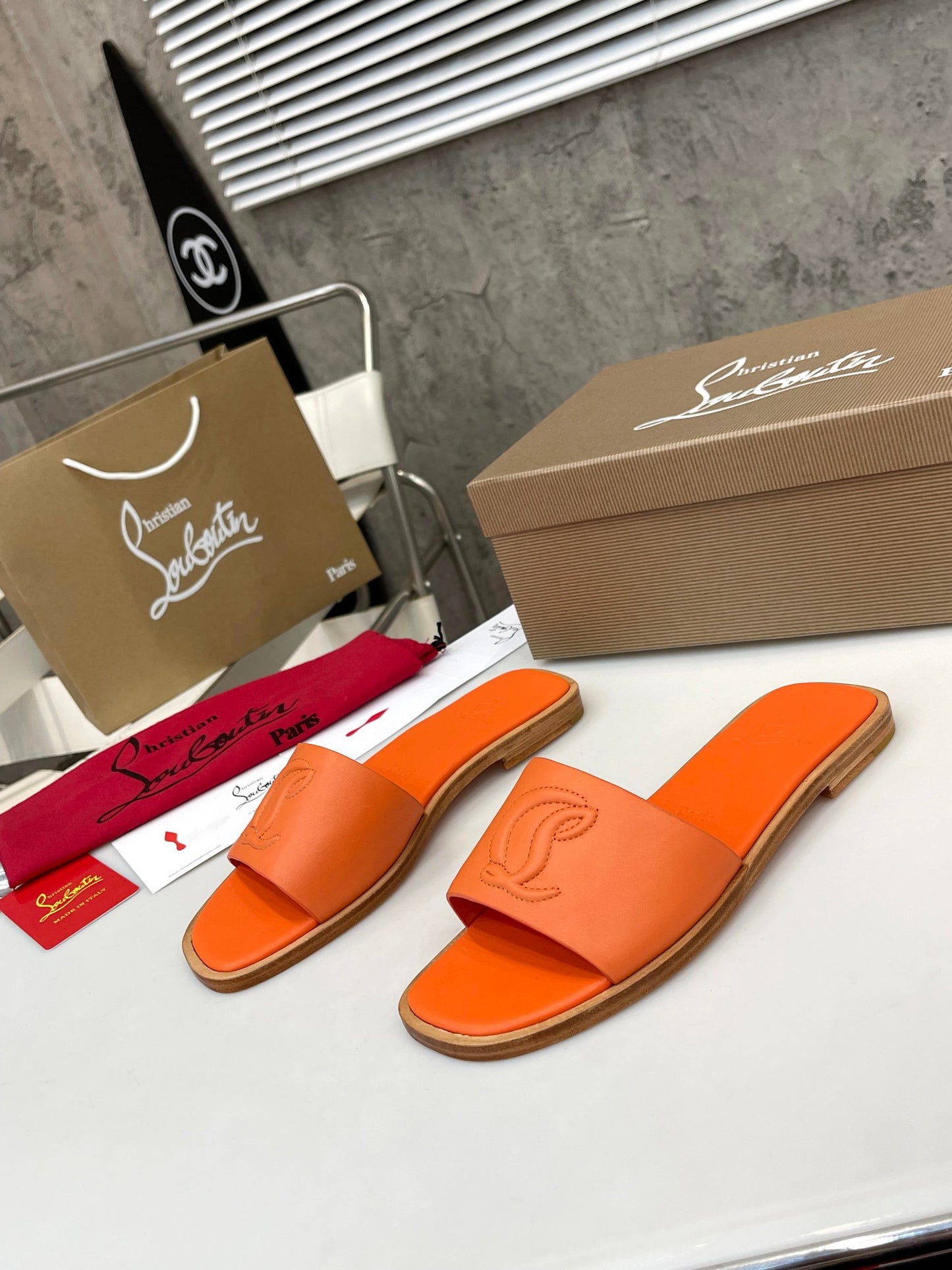 JXA29ZDE Stylish leather Slippers