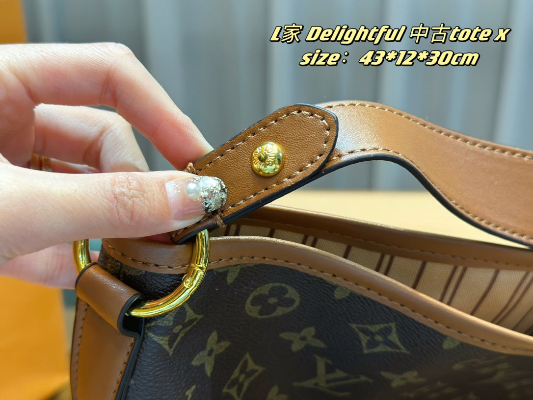 6XE213BDE Stylish leather bag 