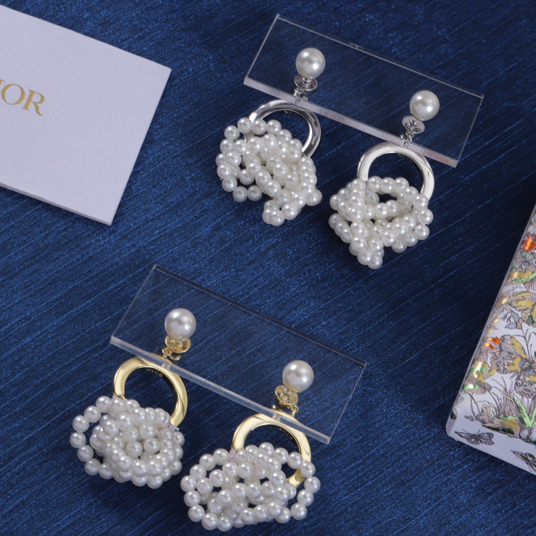 14D1020EDE Stylish  Earrings