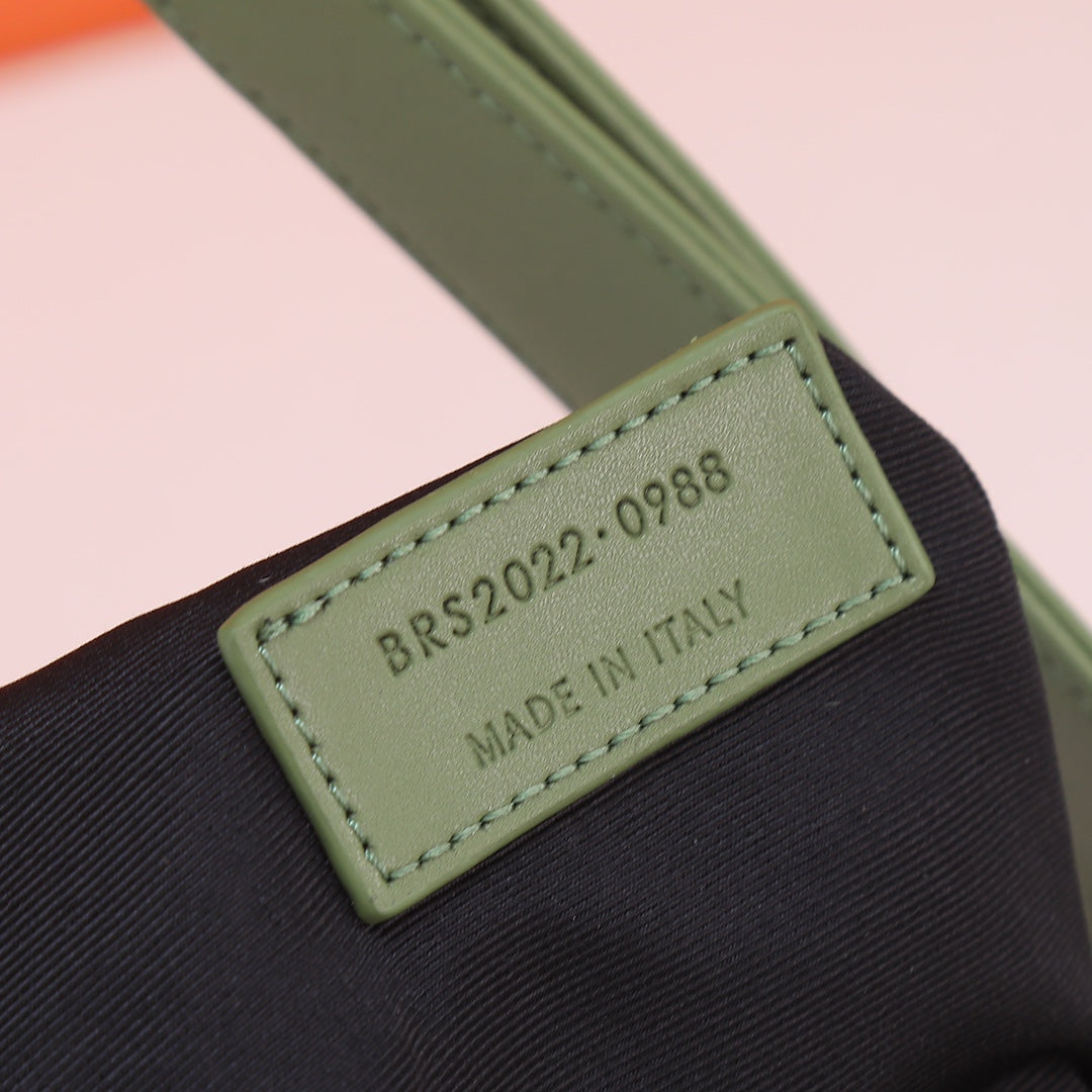 4XSL29BDE Stylish leather bag 