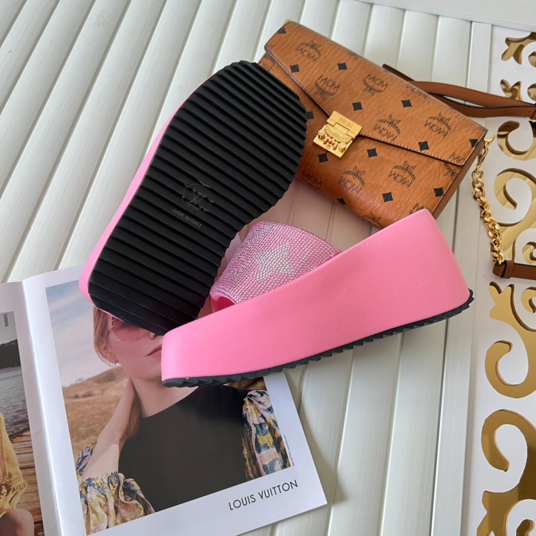 14E90ZDE Stylish Slippers