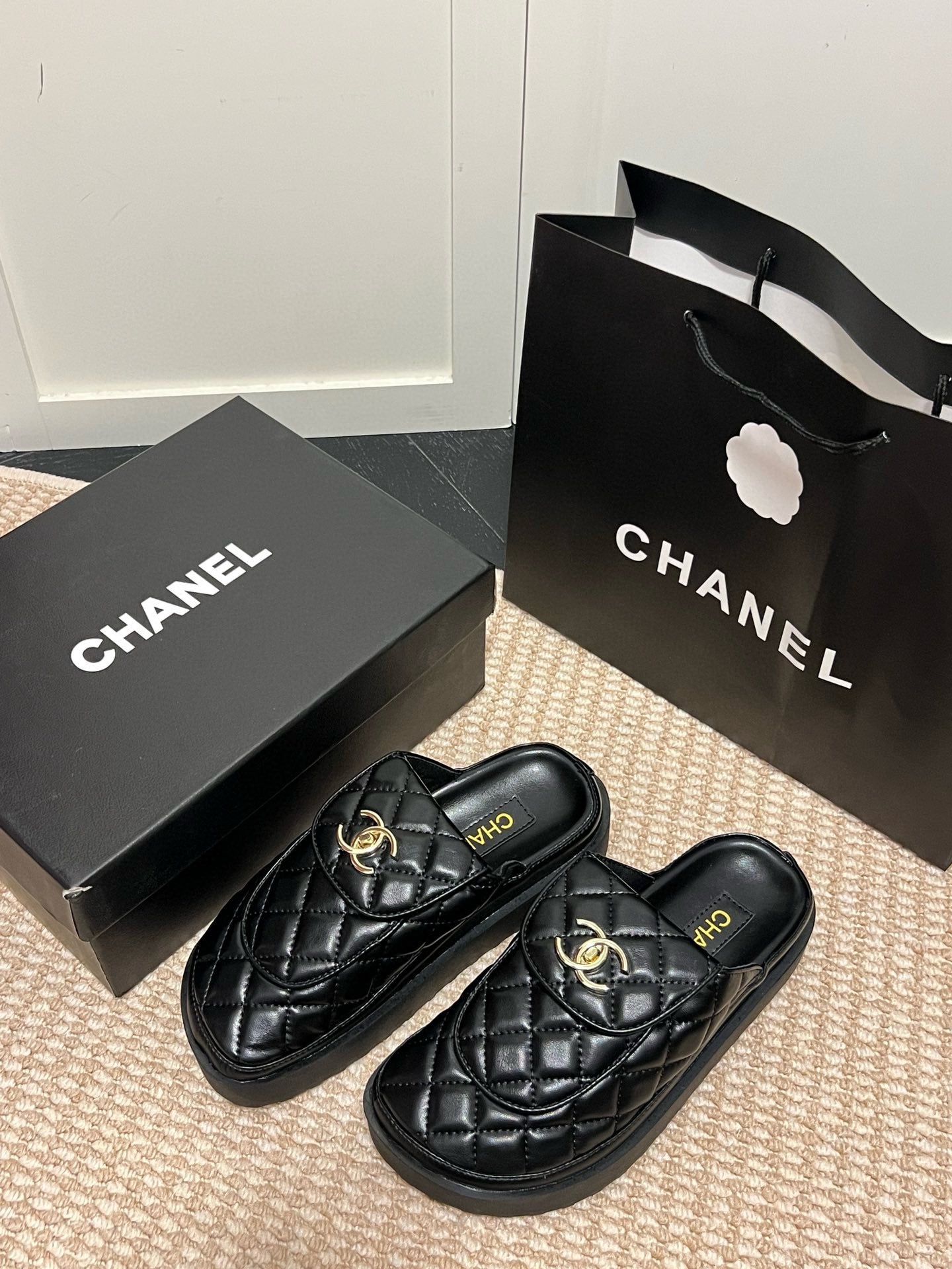 14C154ZDE Stylish Slippers