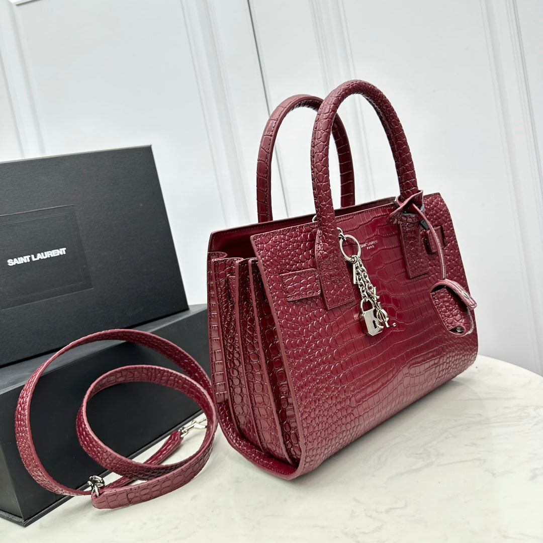 1XSL268BDE Stylish leather bag 