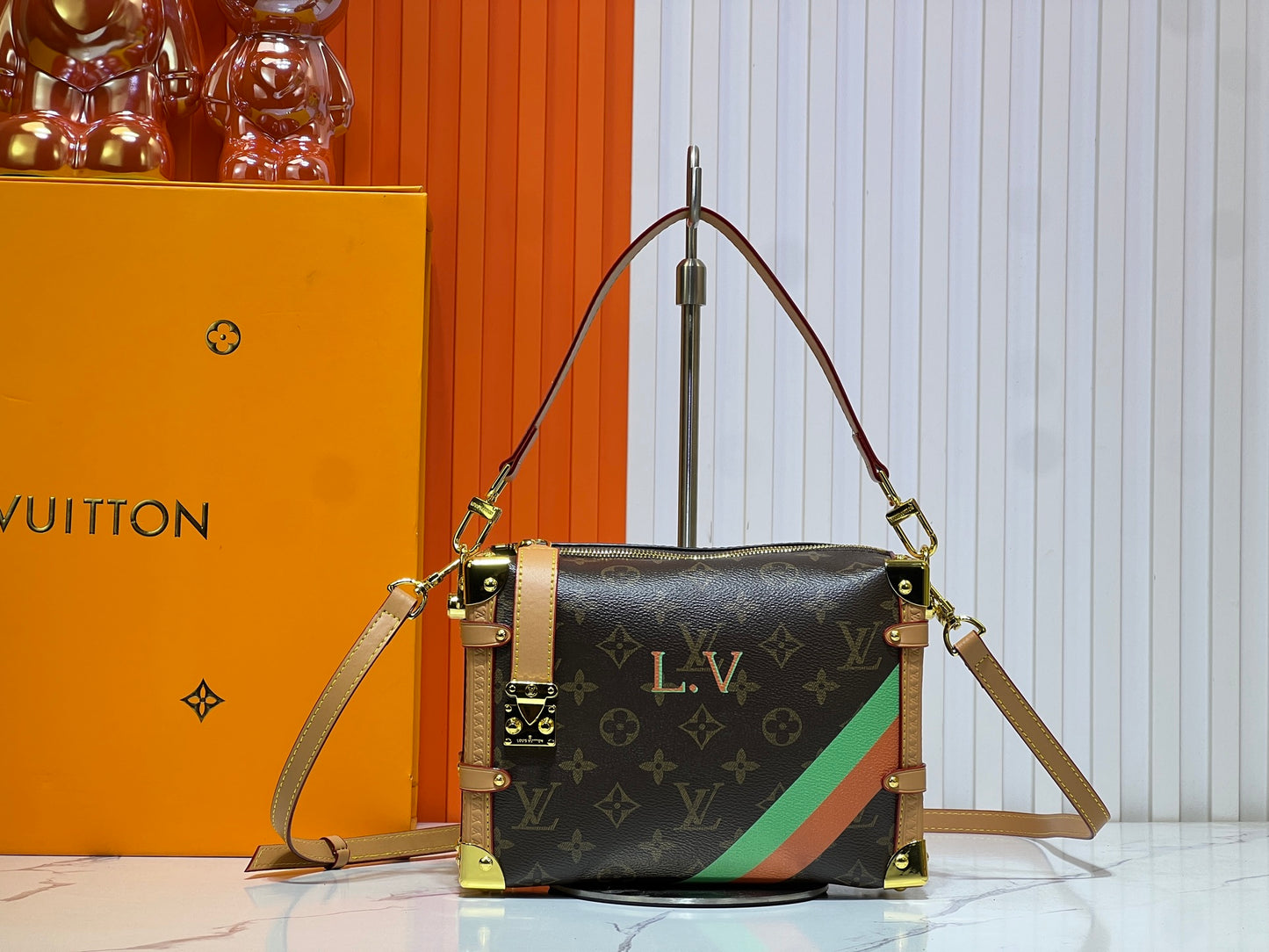 155NE19BDE Stylish leather bag