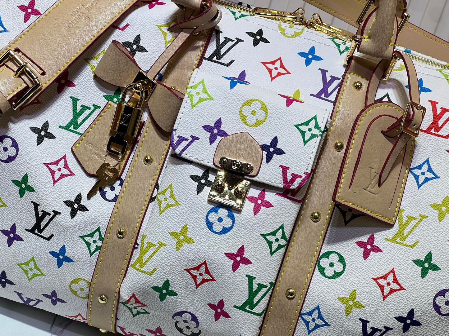 155XE14BDE Stylish Luggage bags )