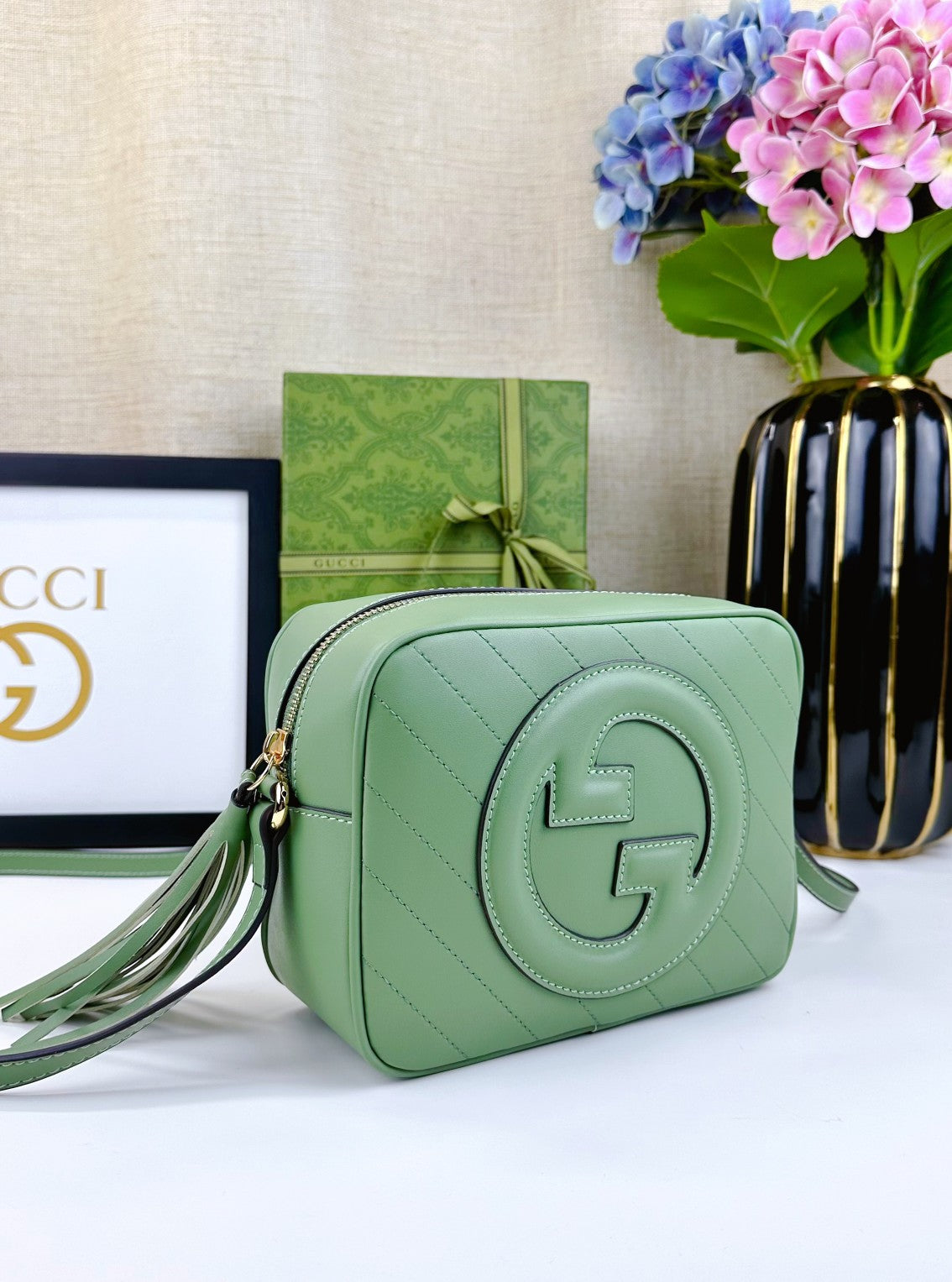 2WB29BDE Stylish leather bag