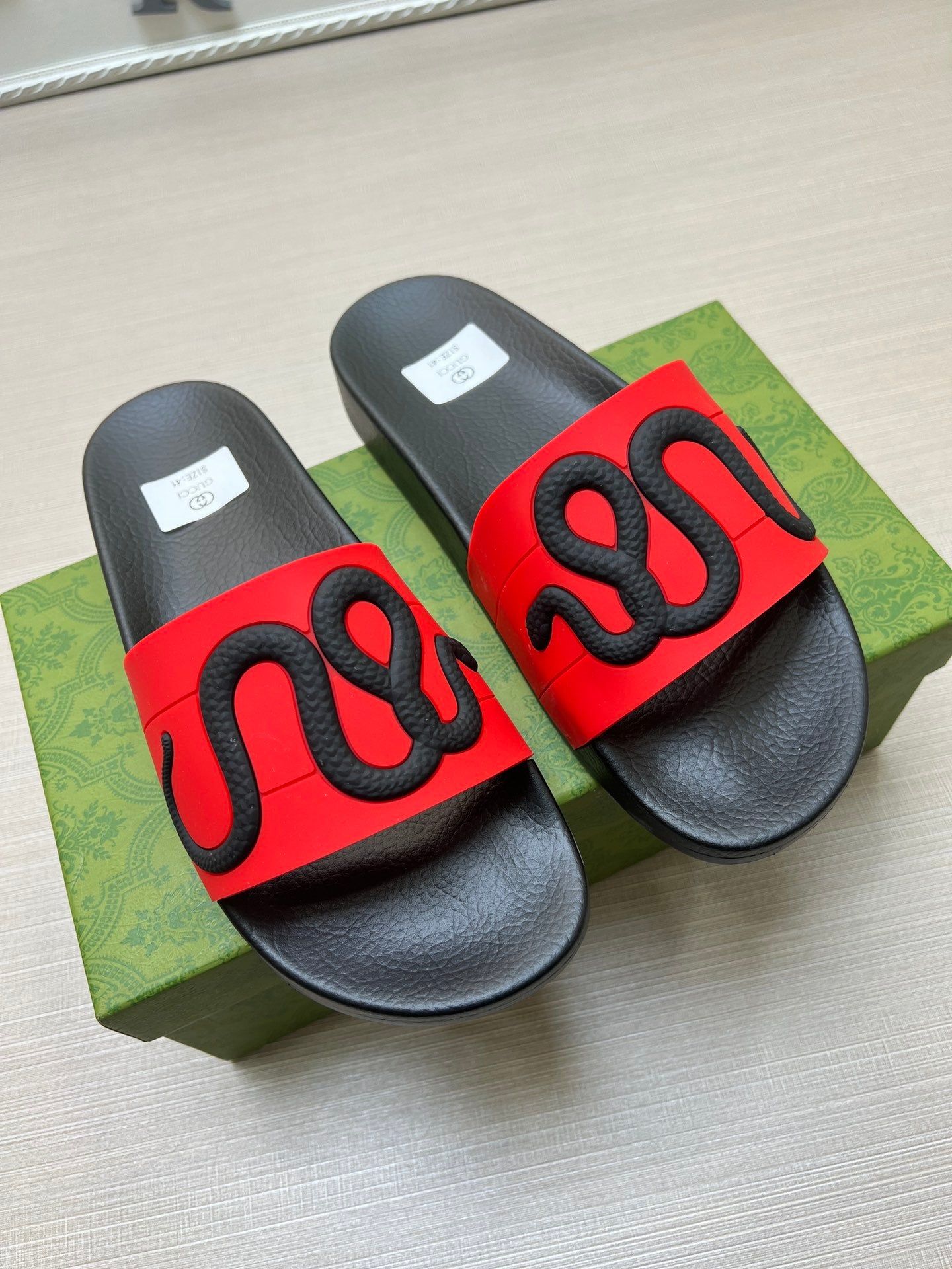 5LB217ZDE Stylish Slippers