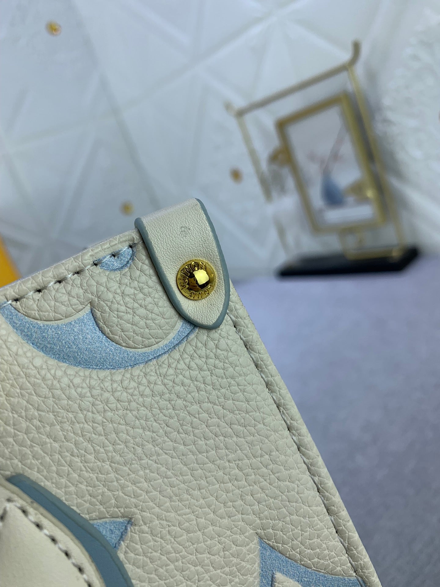 1XE279BDE Stylish leather bag 