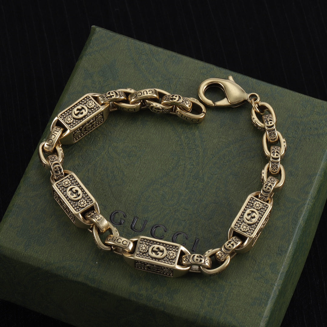 14B938KDE Stylish Bracelets