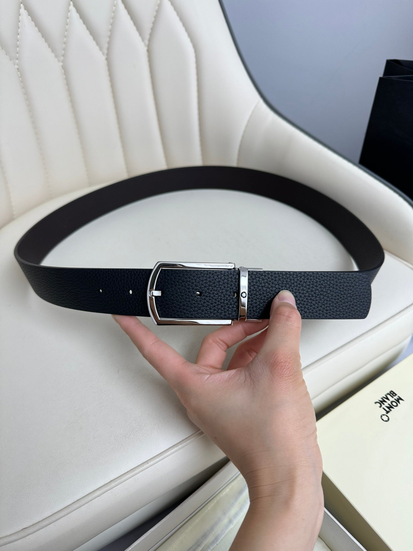 155RA238PDE Stylish  High quality belt With full package