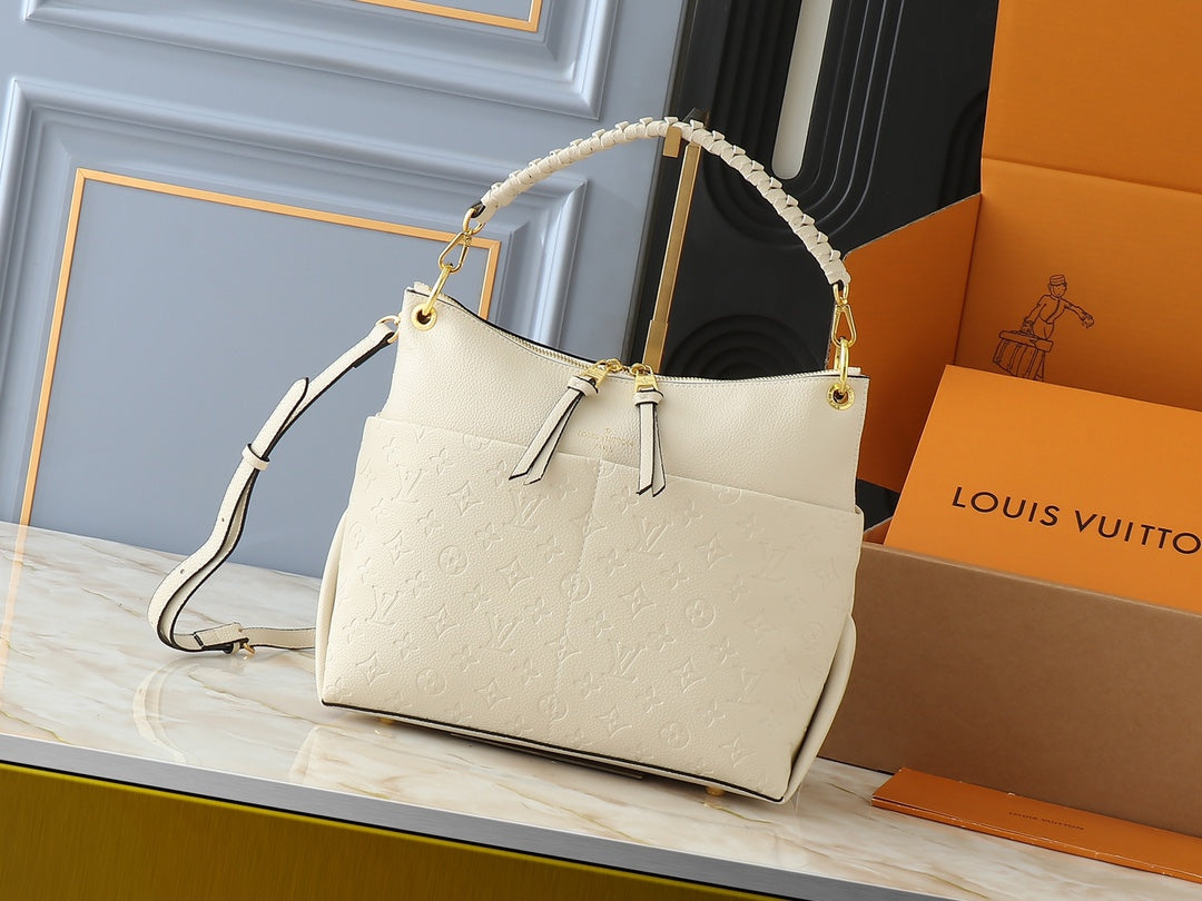 1WE115BDE Stylish leather bag