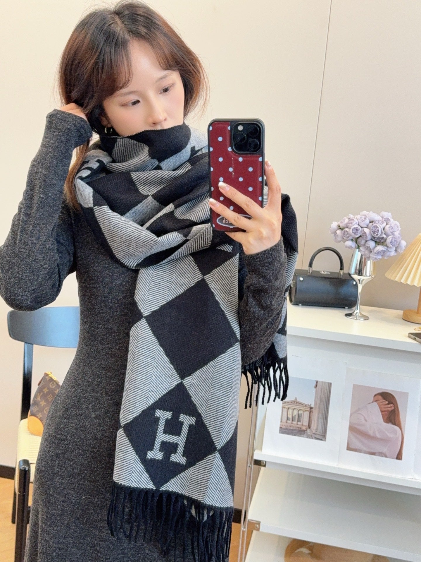 185ZH36WDE Stylish Winter Scarves