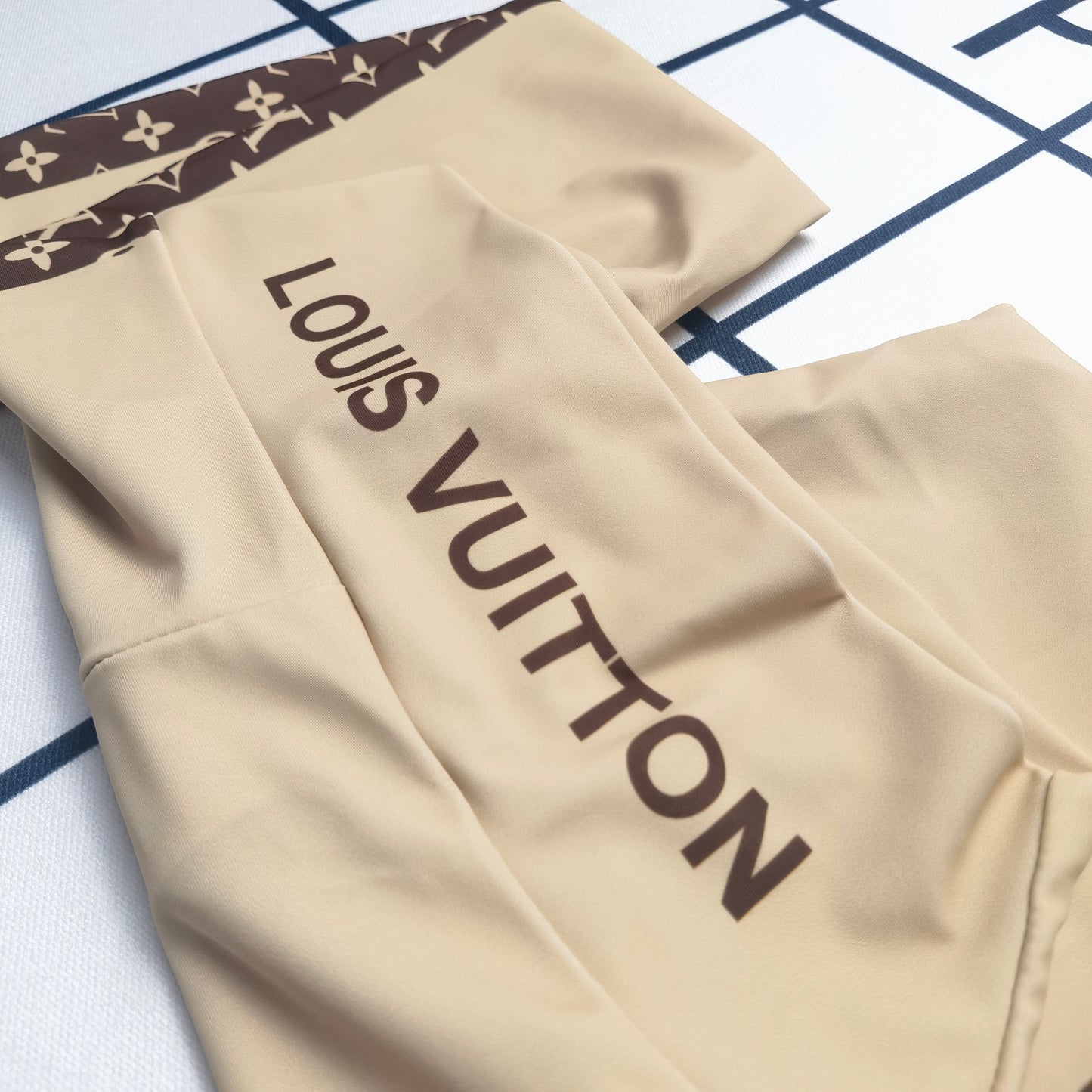 14E130YDE Stylish Long sleeve swimsuit