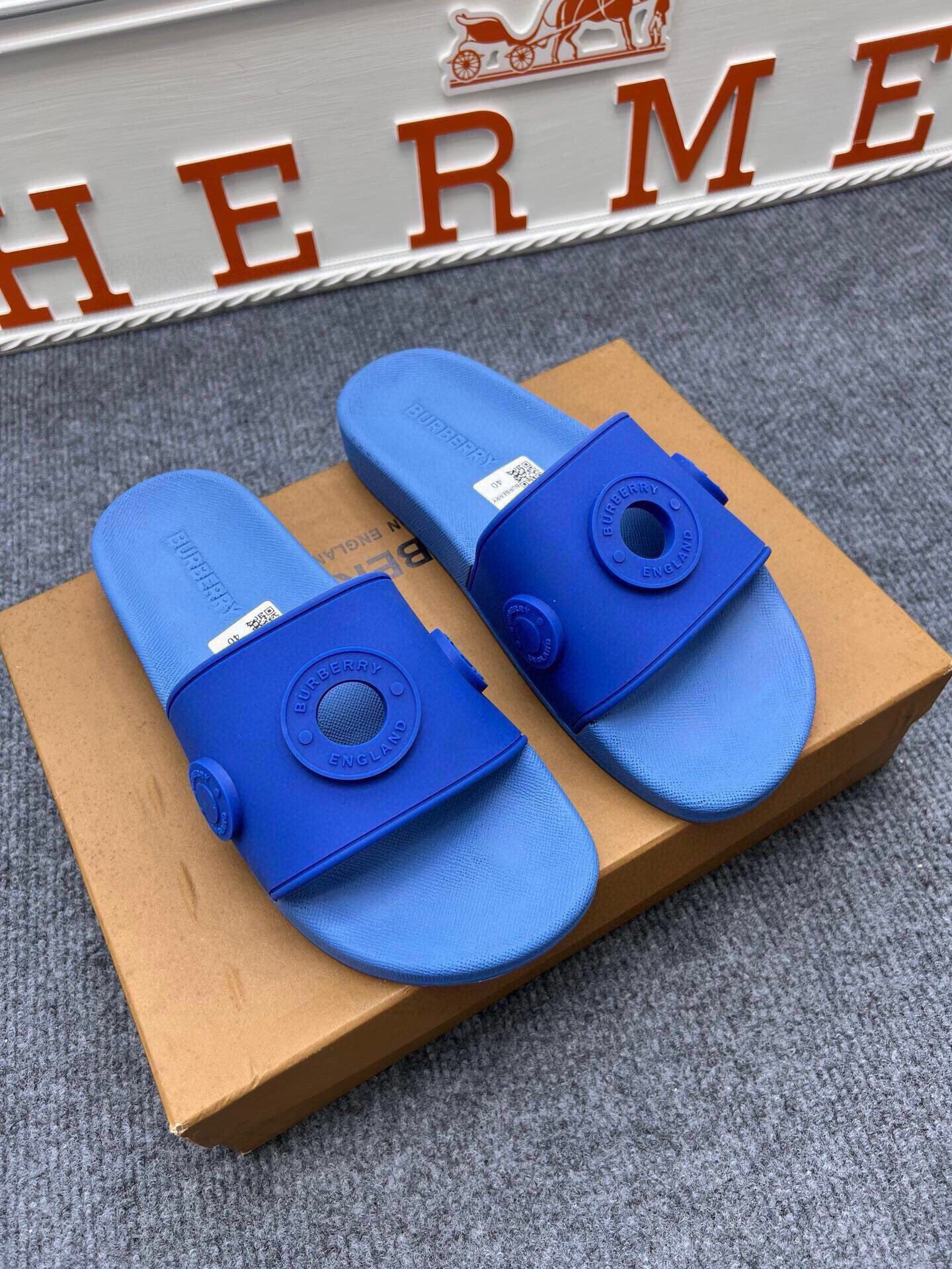 535ZR252ZDE Stylish Slippers