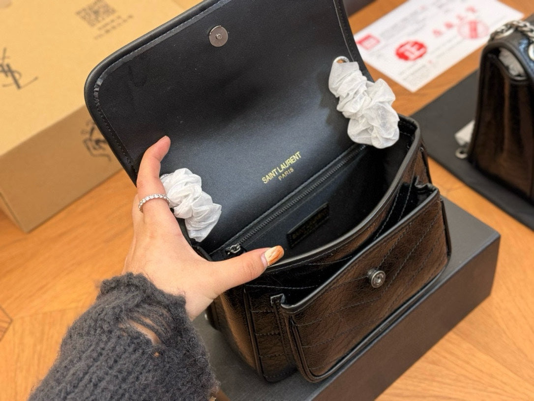 6XSL429BDE Stylish leather bag