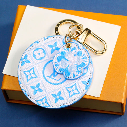 14E9ADE Stylish key closure