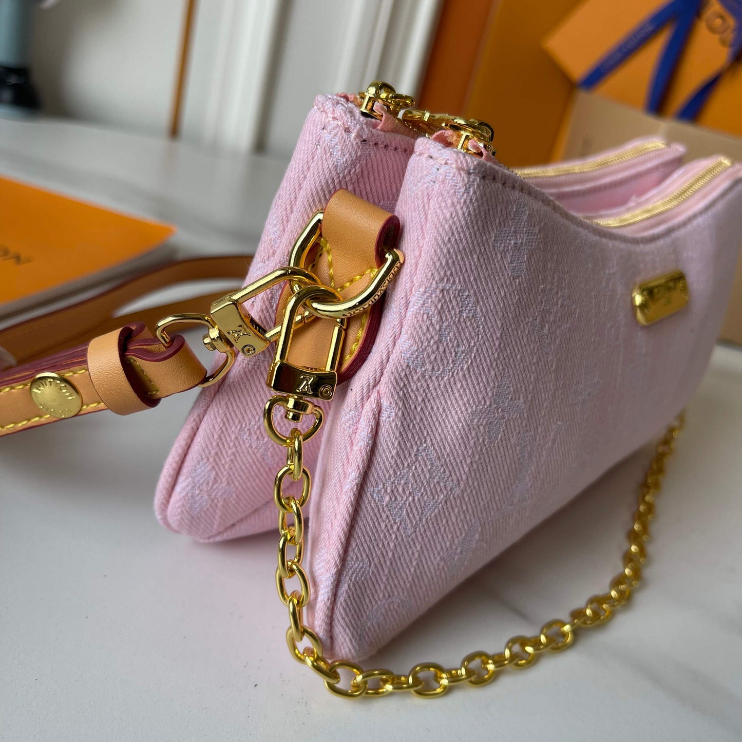 15RE30BDE Stylish bag