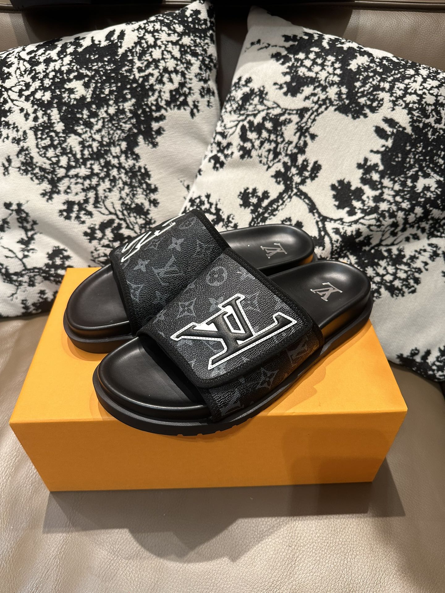 285ZE28ZDE Stylish leather Shoes
