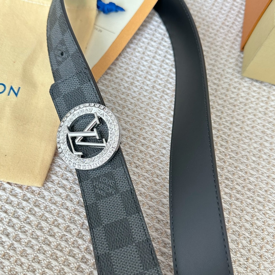 14E128PDE Stylish  High quality belt With full package