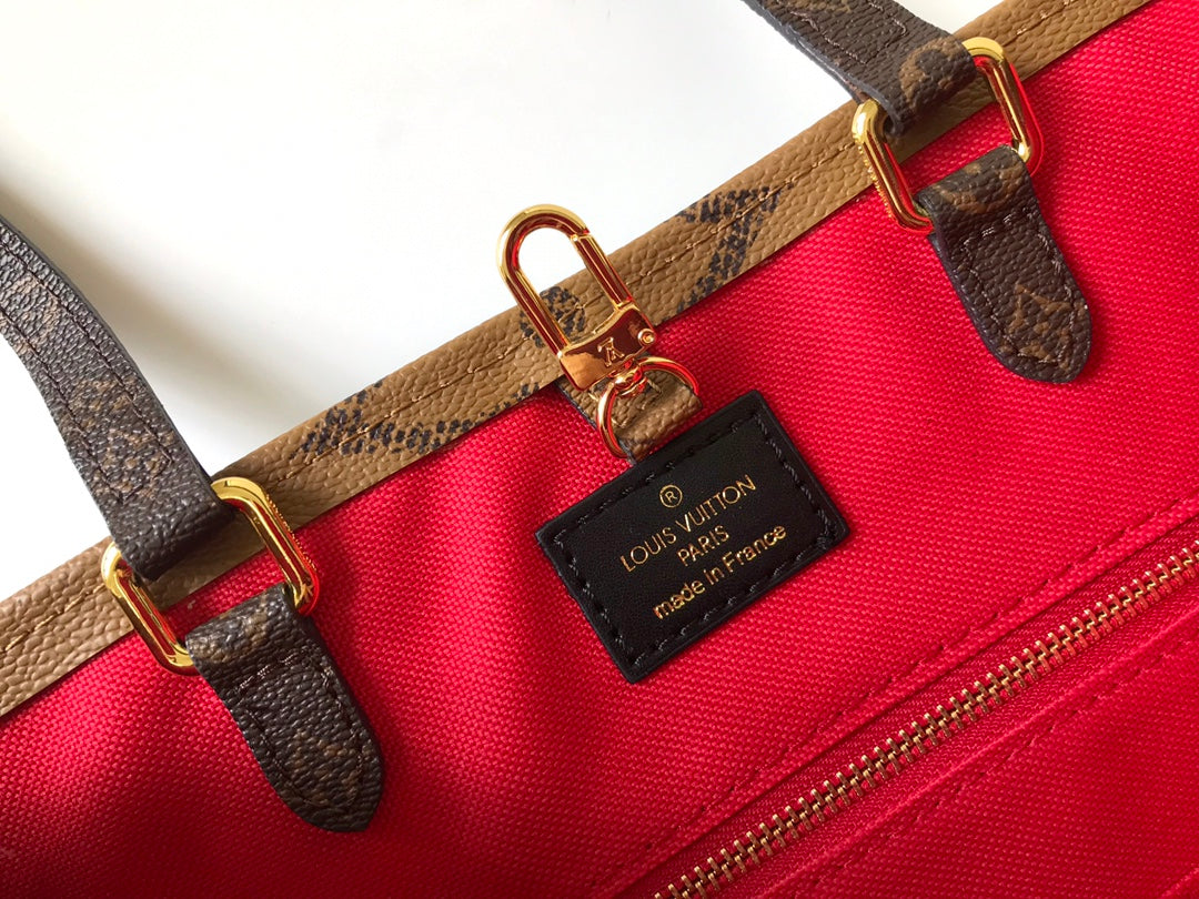 1XE65BDE Stylish leather bag 