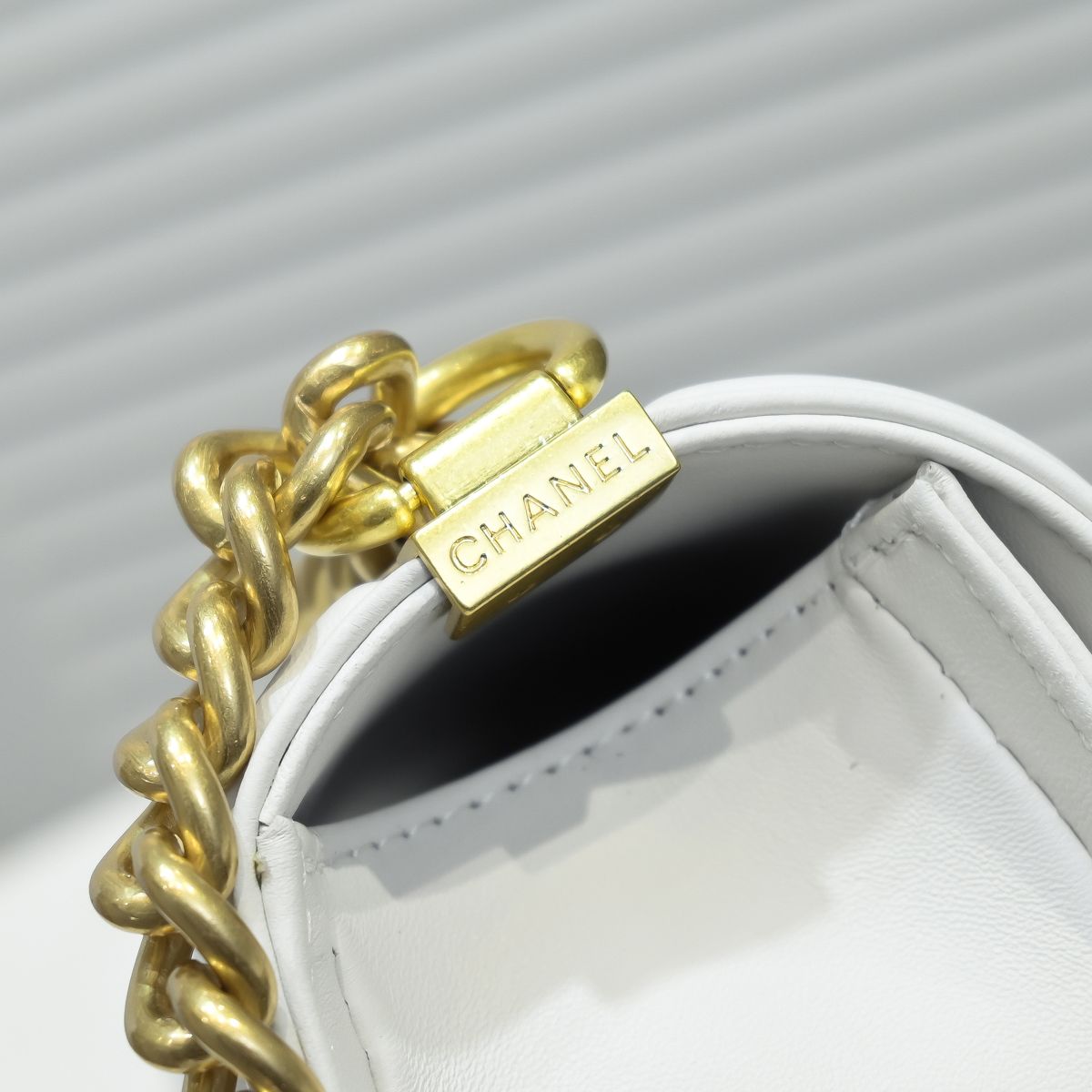 1XC413BDE Stylish leather bag