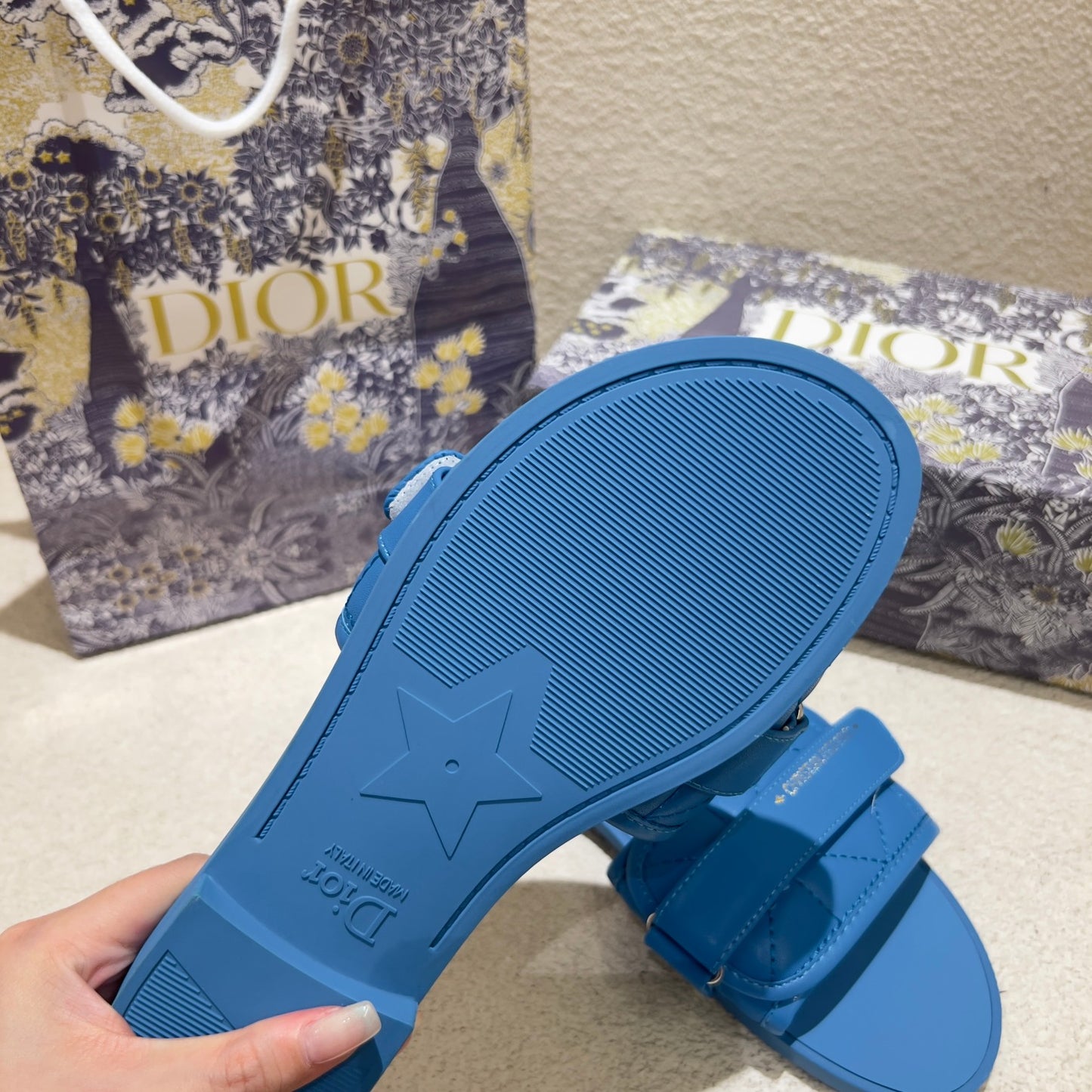 14D79ZDE Stylish Slippers