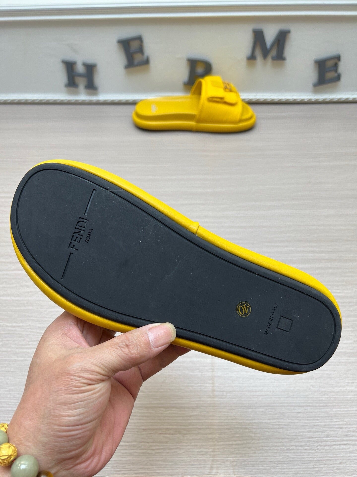 54F125ZDE Stylish slippers