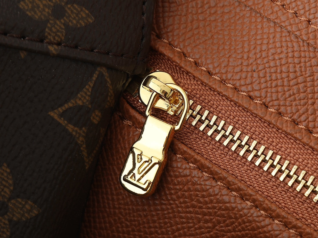 15RE19BDE Stylish leather bag
