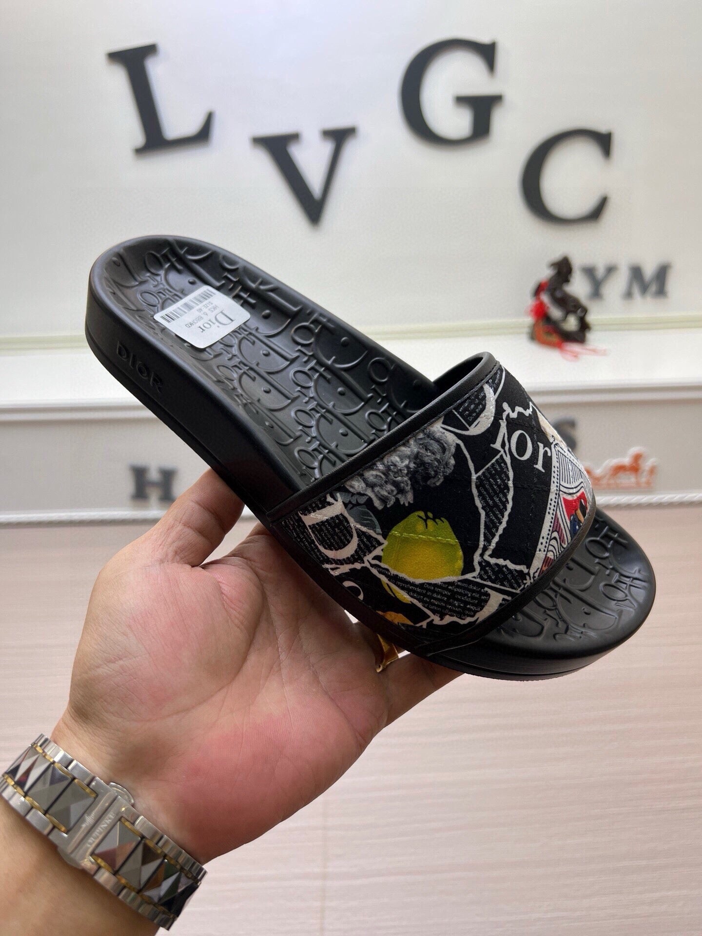 5LD214ZDE Stylish Slippers