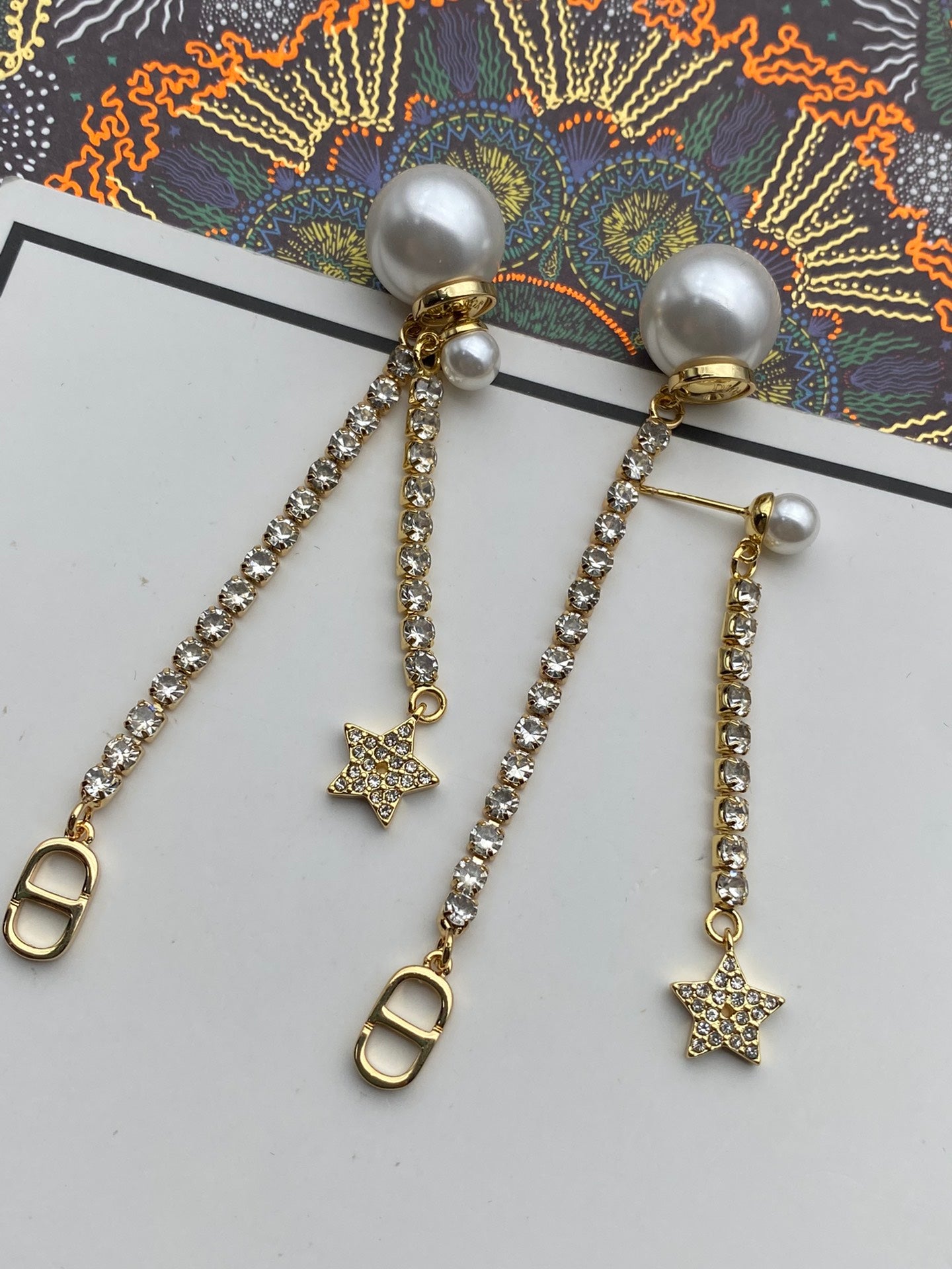 1ND219EDE Stylish Earrings