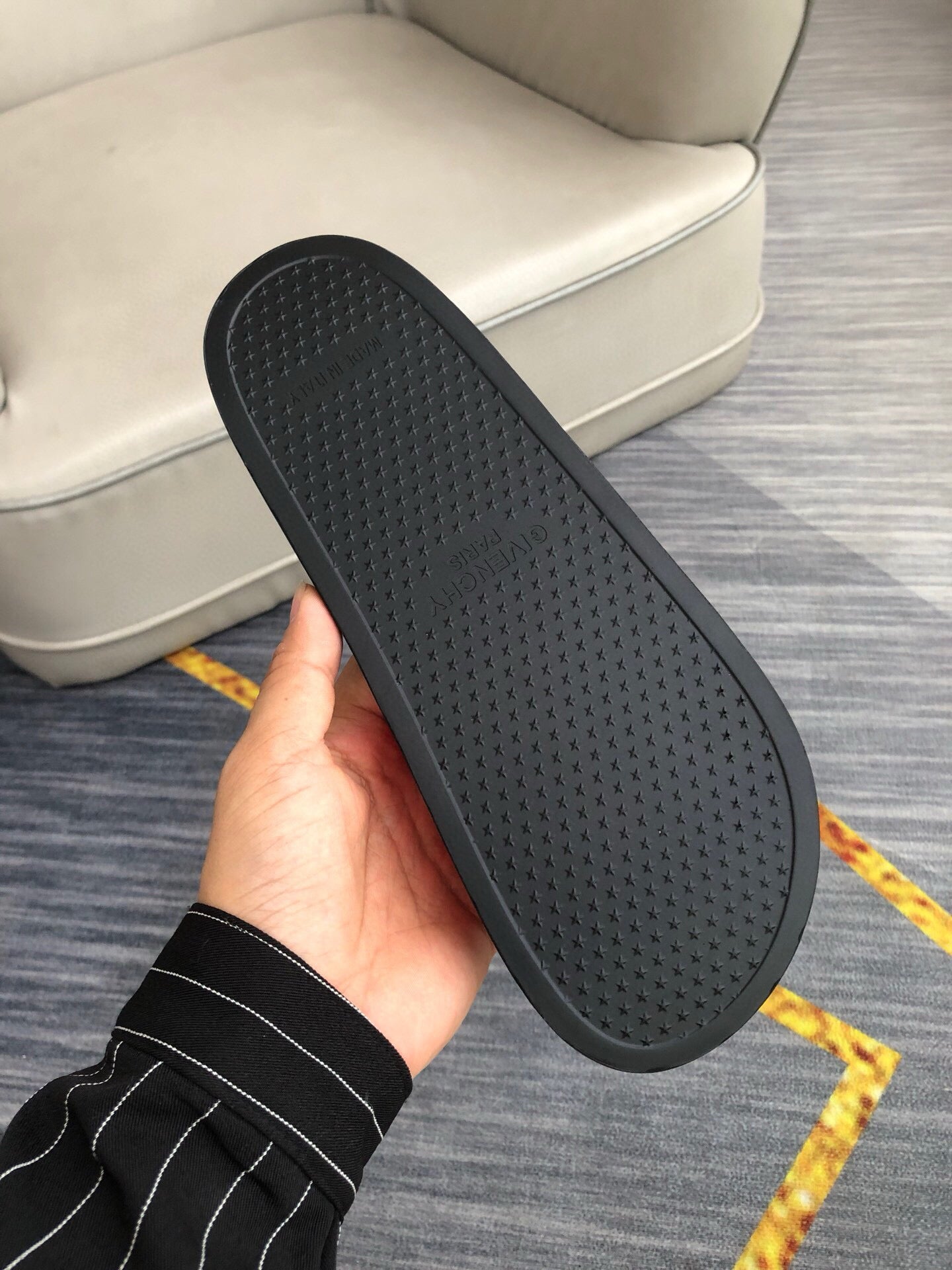 535ZGV265ZDE Stylish Slippers