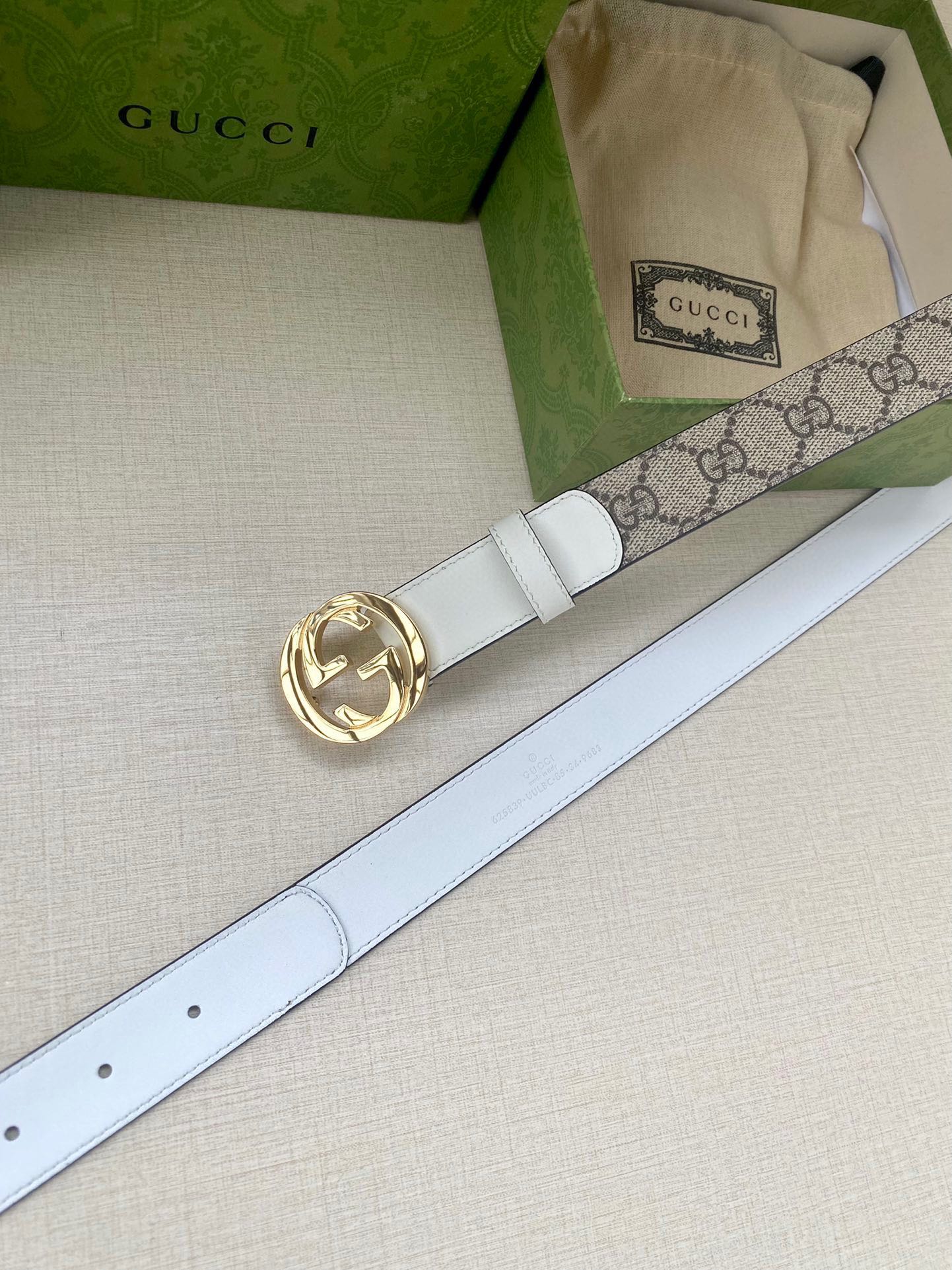1WB152PDE Stylish  High quality belt With full package