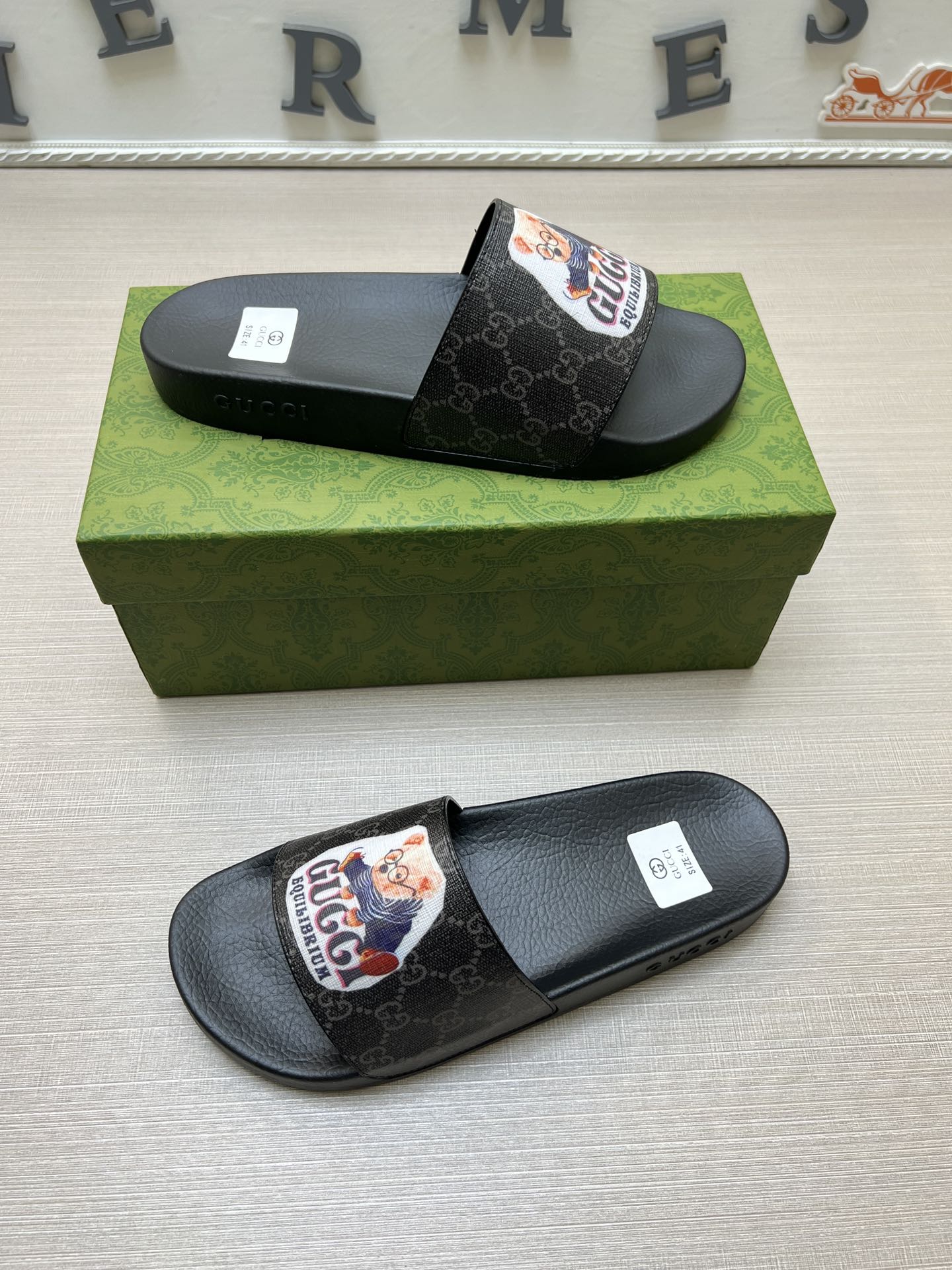 5WB237ZDE Stylish Slippers