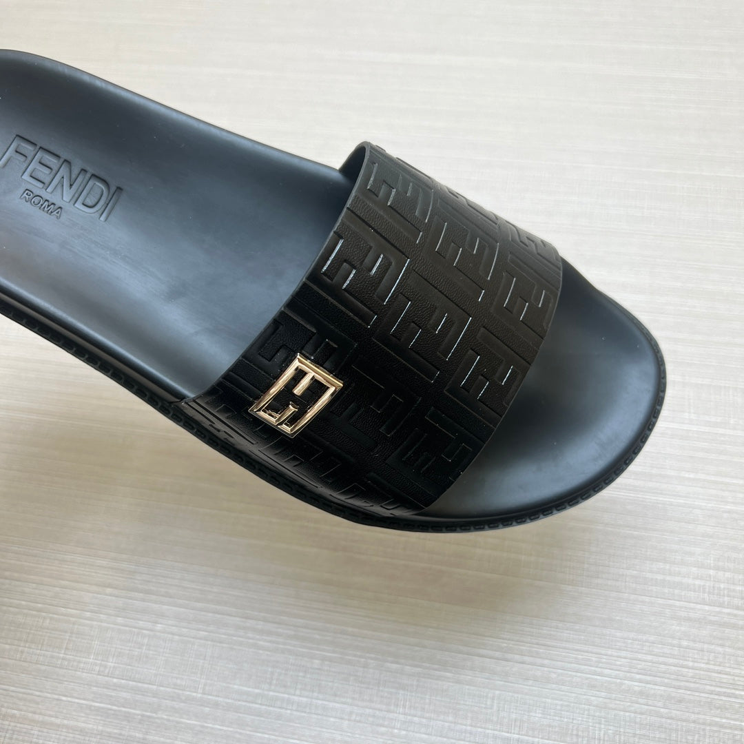 54F121ZDE Stylish slippers