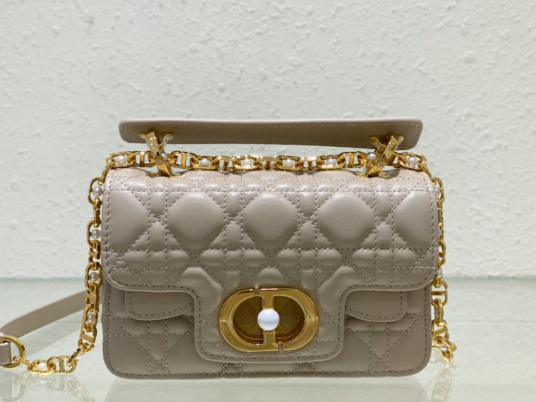 1XD373BDE Stylish leather bag 