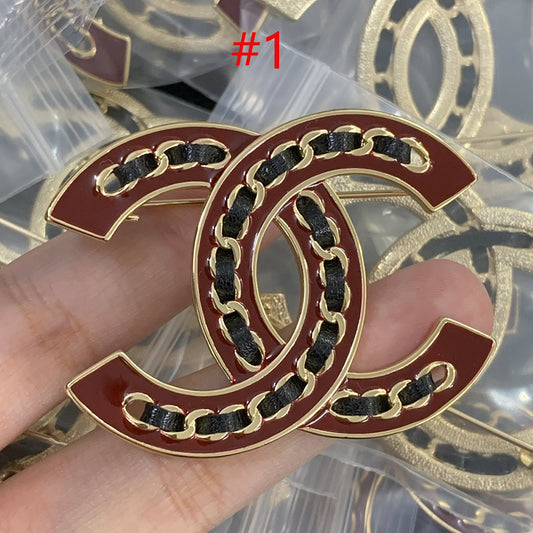 84C88XDE Stylish  Brooch