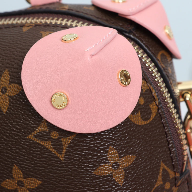 1E33BDE Stylish leather bag 