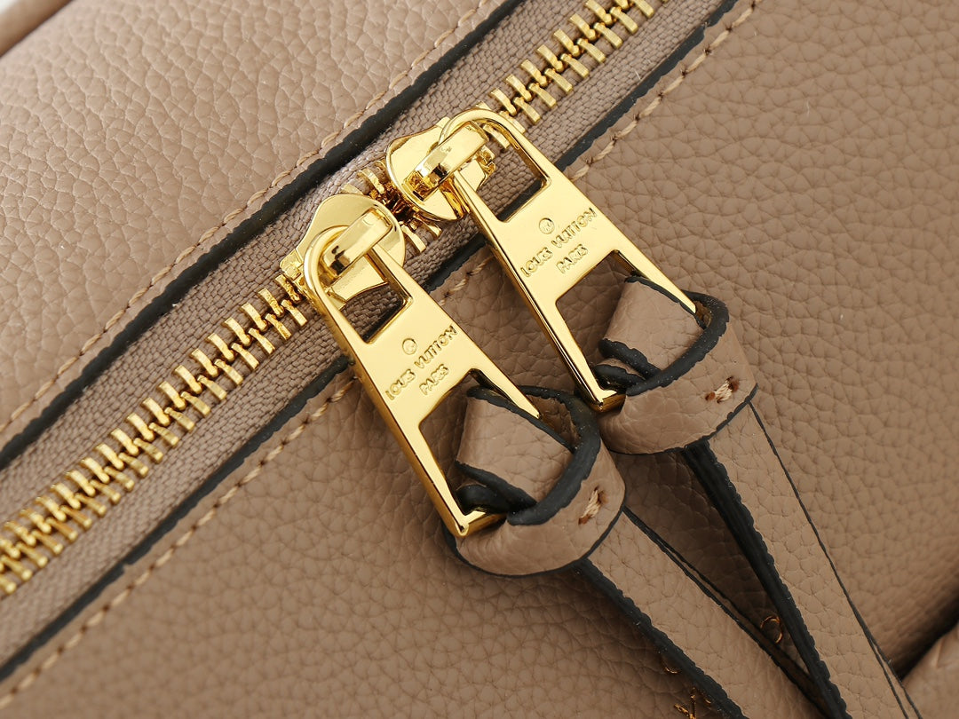 1WE115BDE Stylish leather bag