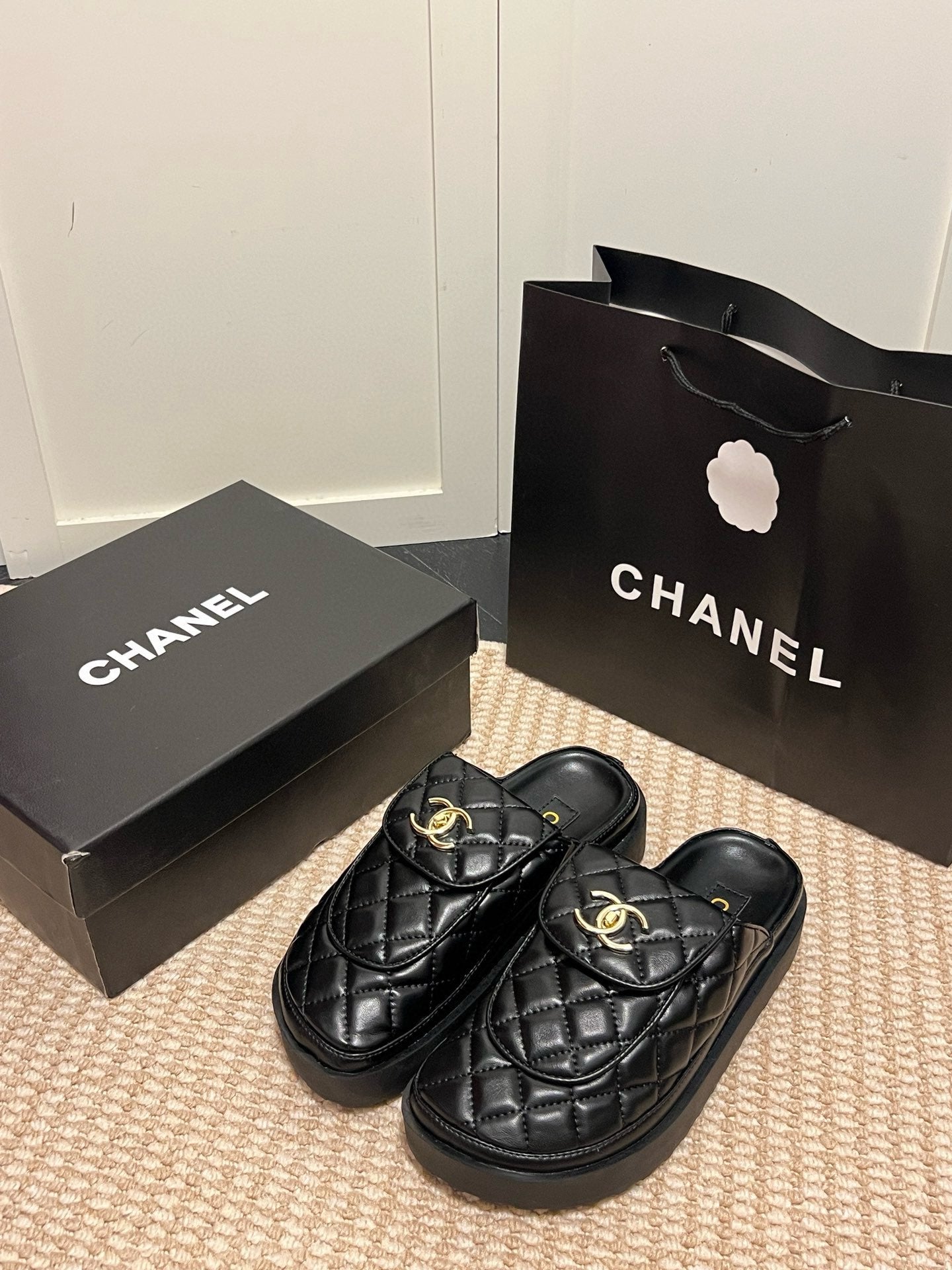 14C154ZDE Stylish Slippers