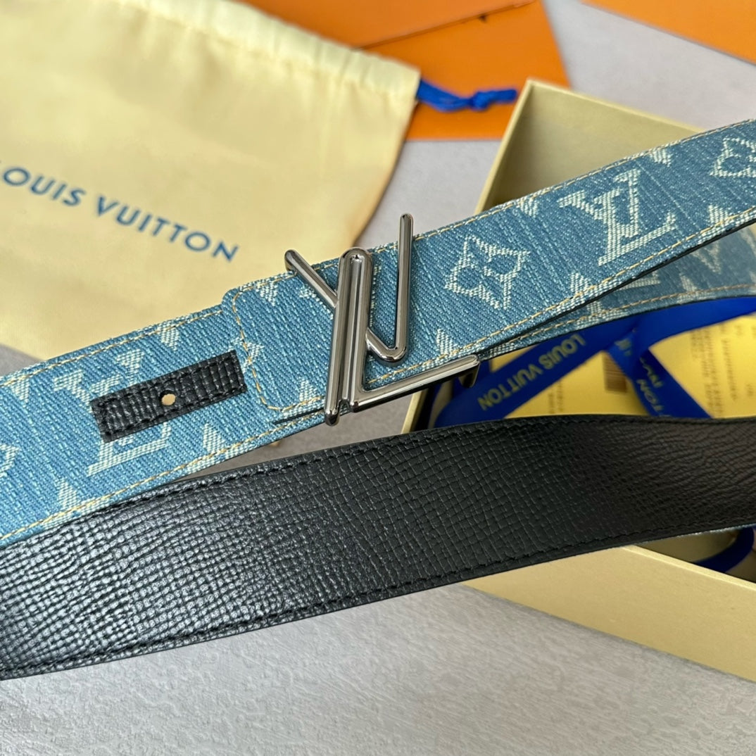 14E4PDE Stylish  High quality belt With full package
