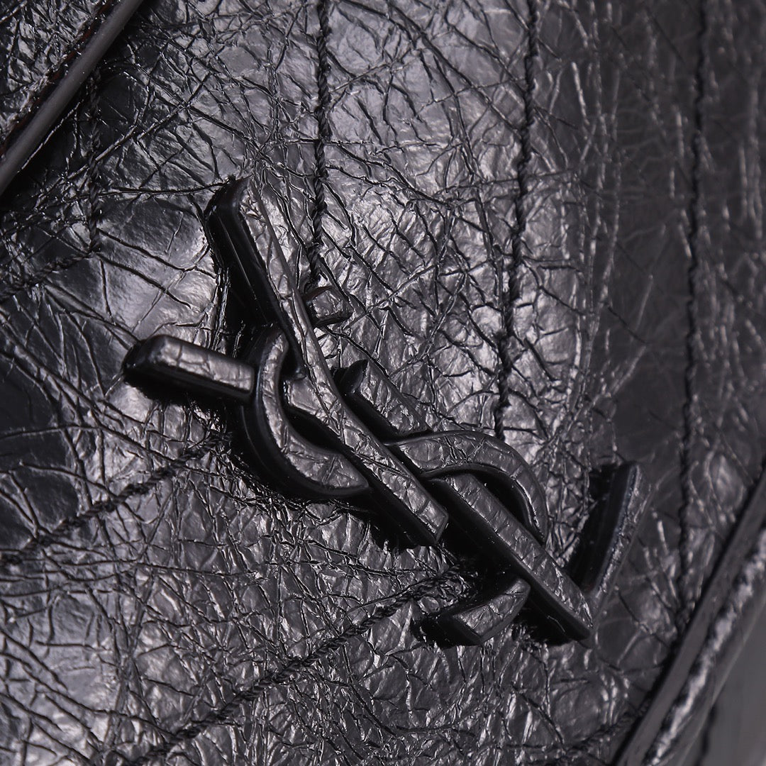 1XSL17BDE Stylish leather bag 