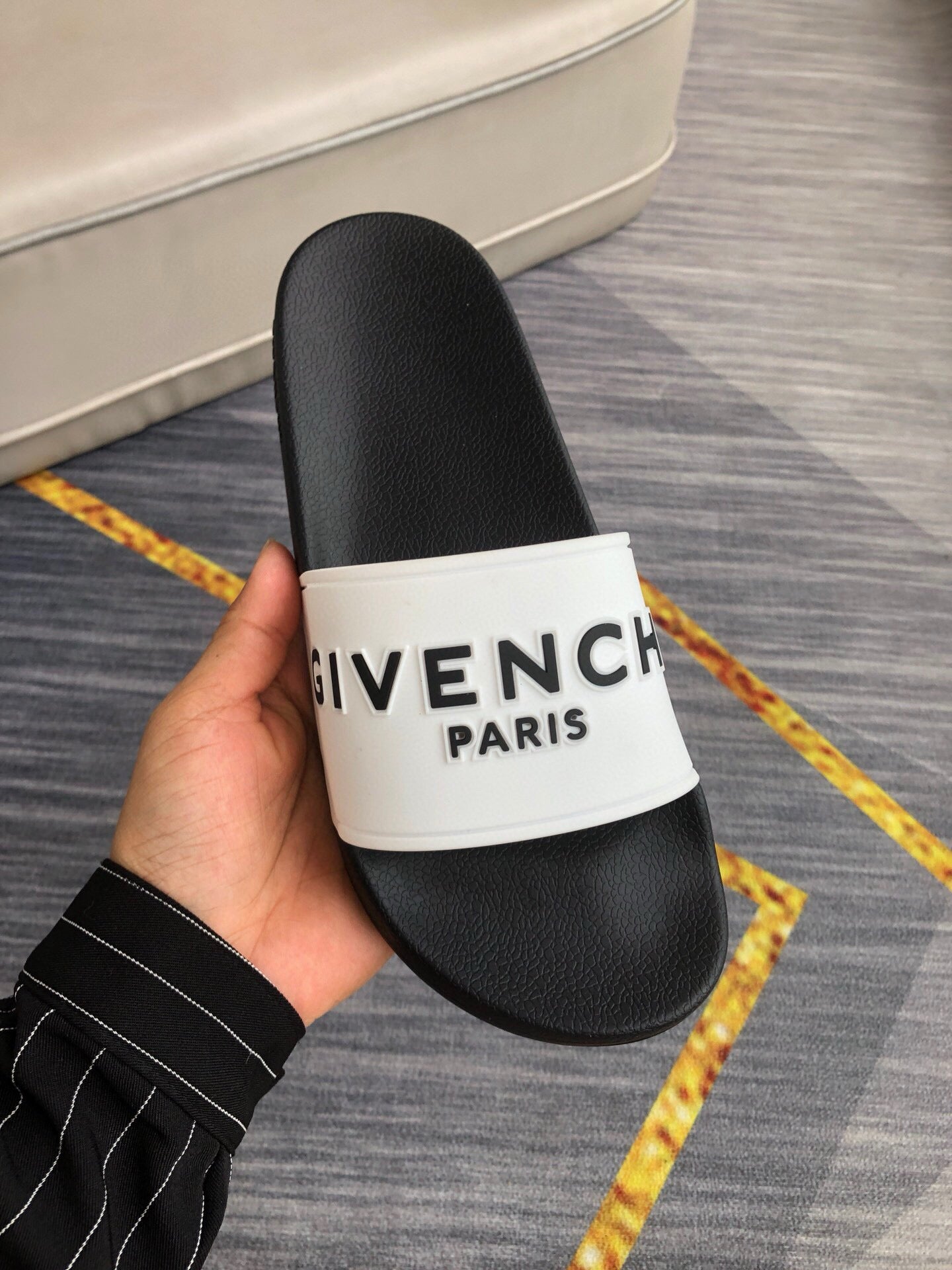 535ZGV265ZDE Stylish Slippers