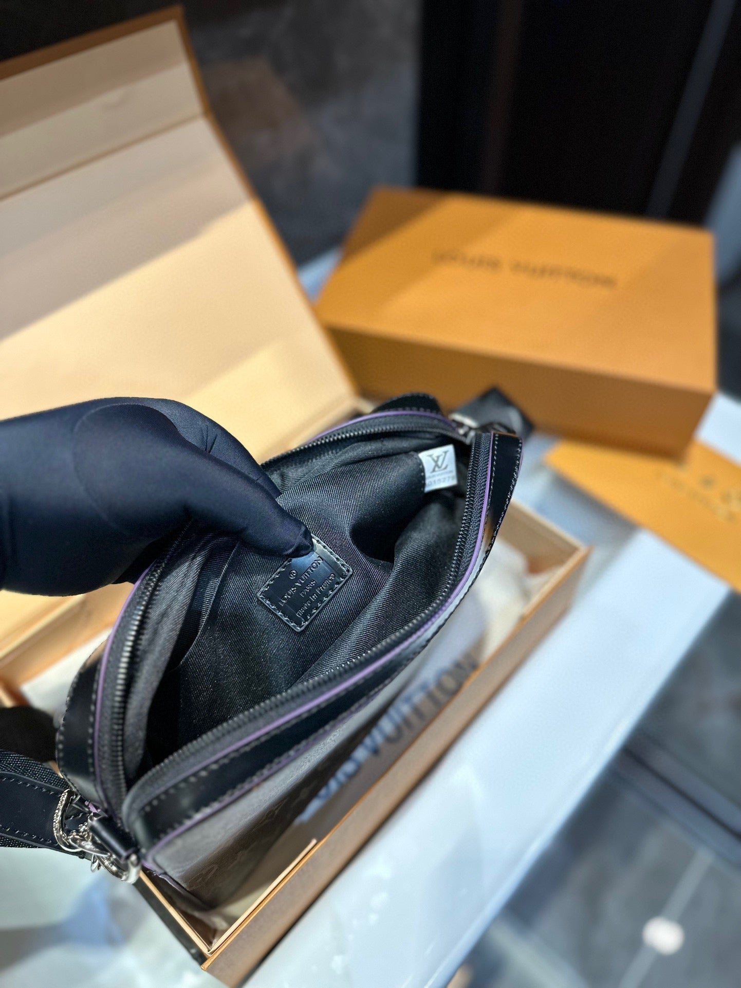 6XE230BDE Stylish leather bag 