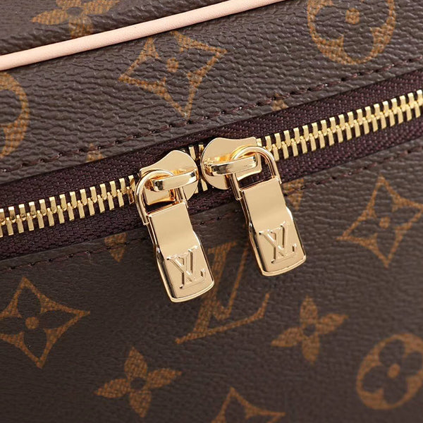 1E104BDE Stylish leather bag 
