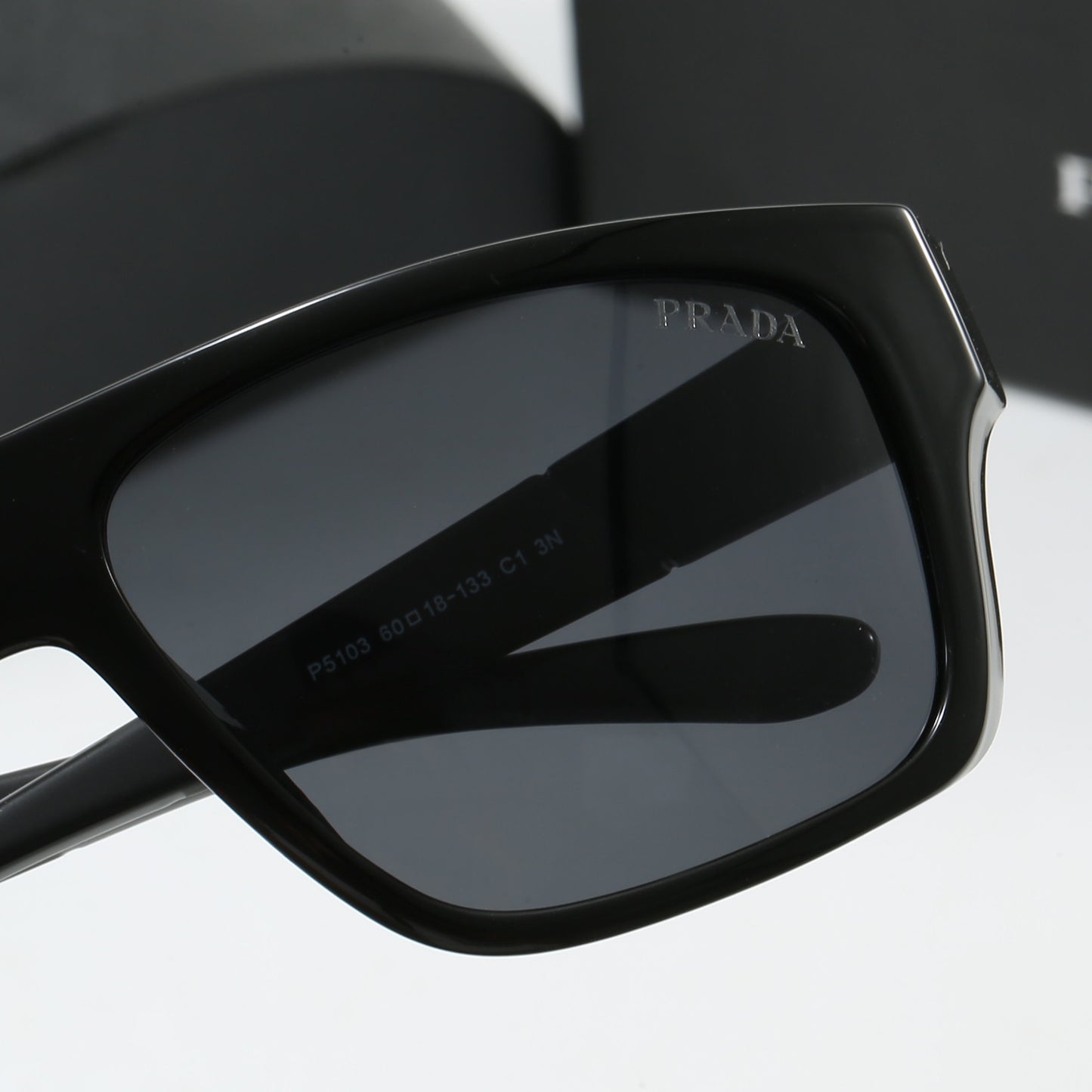 285RP37TDE Stylish  Sunglasses